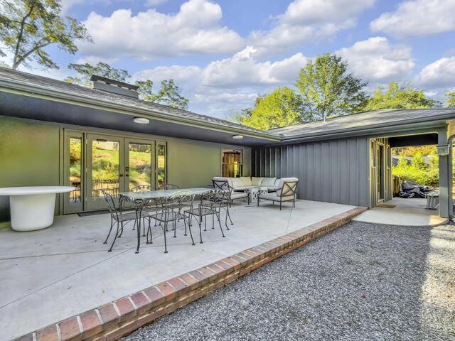 Photo of 138 Faris Circle