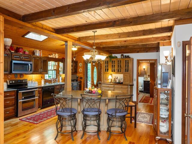 Photo of 2111 Moorefield Memorial Highway