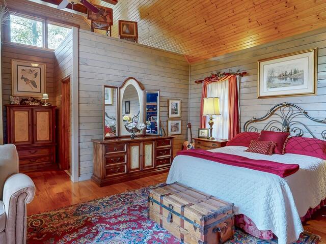 Photo of 2111 Moorefield Memorial Highway