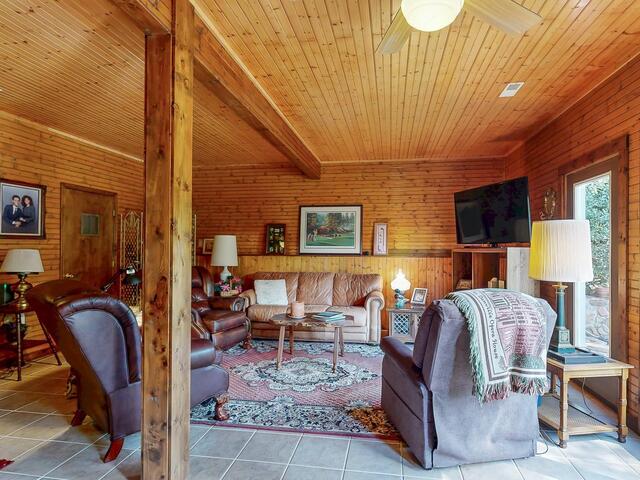 Photo of 2111 Moorefield Memorial Highway