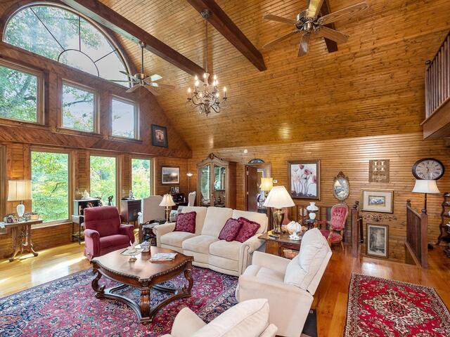 Photo of 2111 Moorefield Memorial Highway