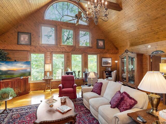 Photo of 2111 Moorefield Memorial Highway