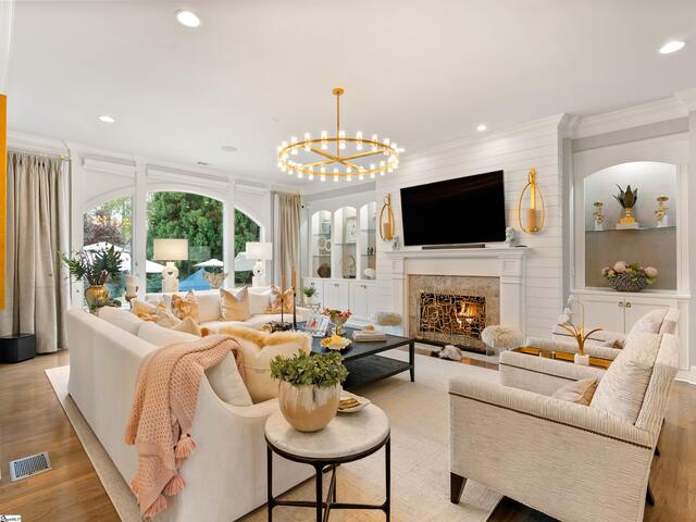 Photo of 100 Putney Bridge Road