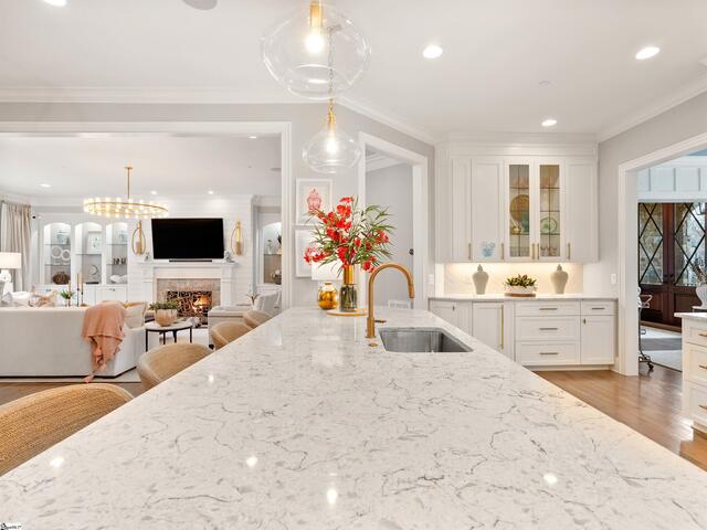 Photo of 100 Putney Bridge Road