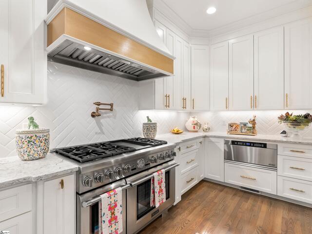 Photo of 100 Putney Bridge Road