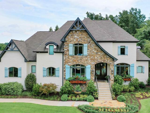 Photo of 100 Putney Bridge Road