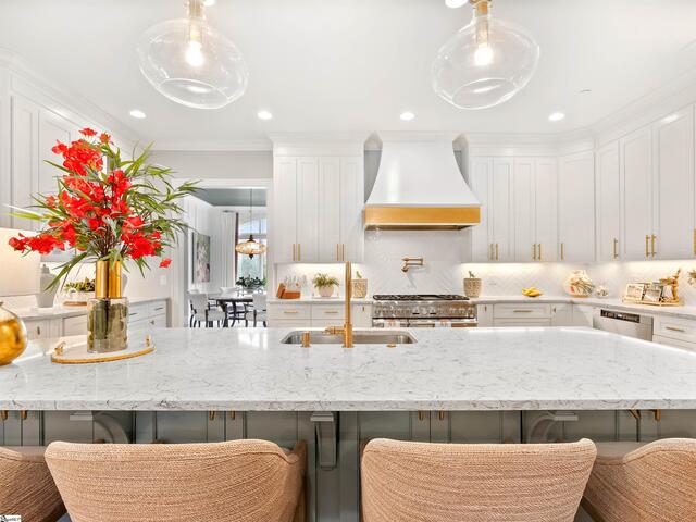 Photo of 100 Putney Bridge Road