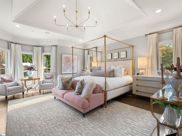 Photo of 100 Putney Bridge Road