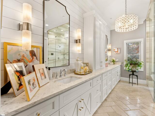 Photo of 100 Putney Bridge Road