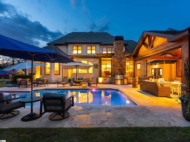 Photo of 100 Putney Bridge Road