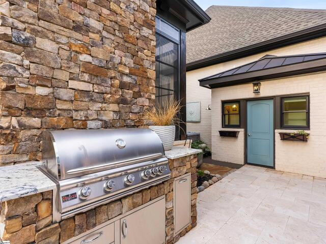 Photo of 100 Putney Bridge Road