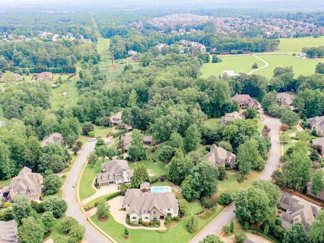 Photo of 100 Putney Bridge Road