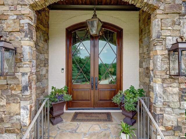 Photo of 100 Putney Bridge Road