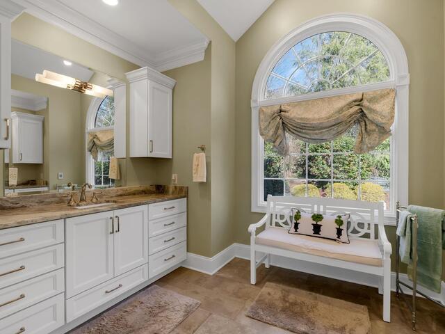 Photo of 4 N Hyacinth Drive