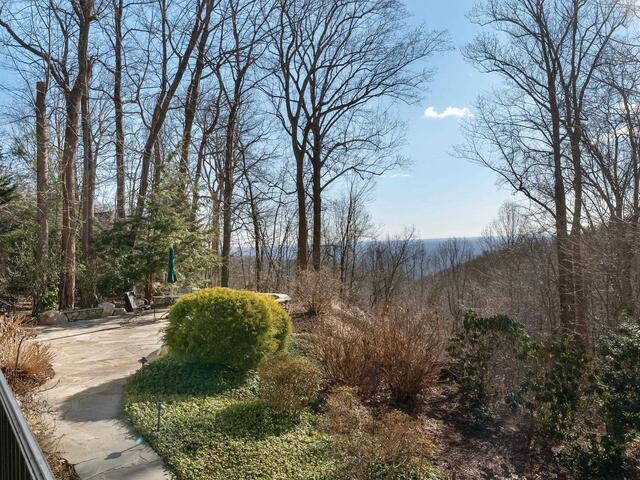 Photo of 4 N Hyacinth Drive