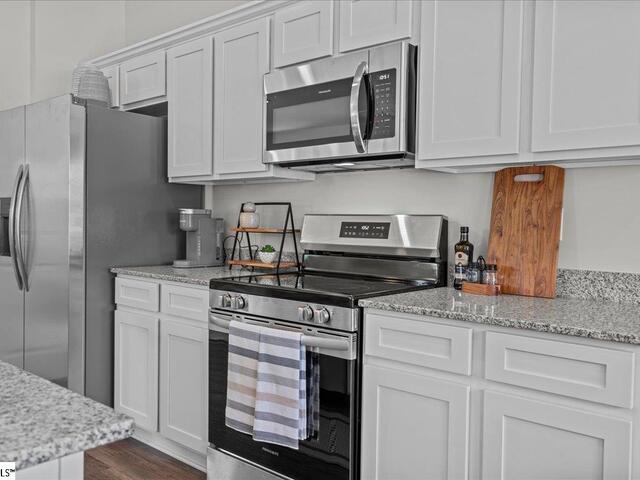 Photo of 106 Pacific Mill Place