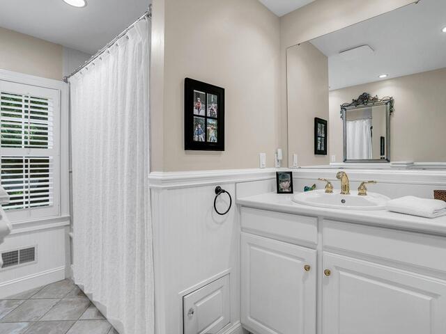 Photo of 9 Barksdale Road