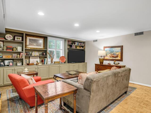 Photo of 9 Barksdale Road