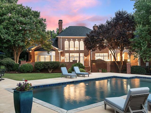 Photo of 102 Tuscany Way