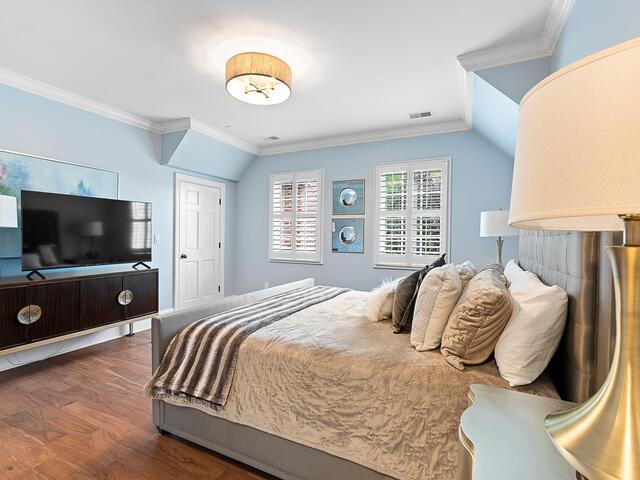 Photo of 102 Tuscany Way