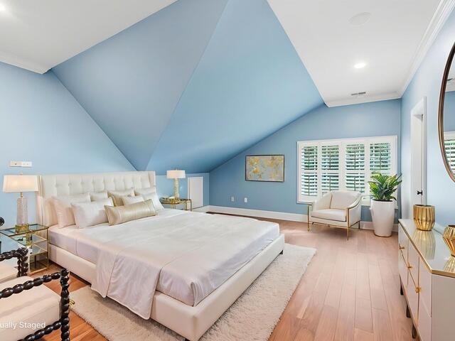 Photo of 102 Tuscany Way