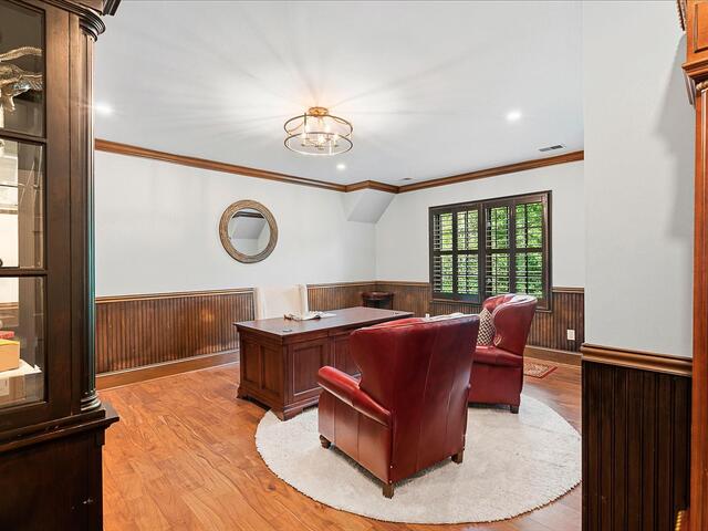 Photo of 102 Tuscany Way