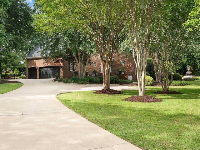 Photo of 102 Tuscany Way