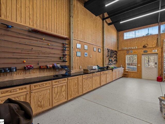 Photo of 3664 River Road