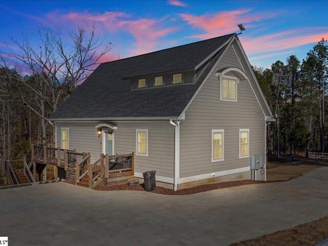 Photo of 3664 River Road