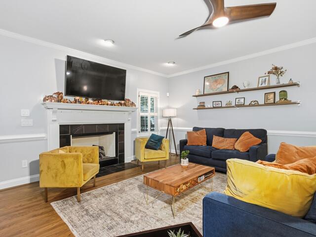 Photo of 1021 Kensington Lake Drive