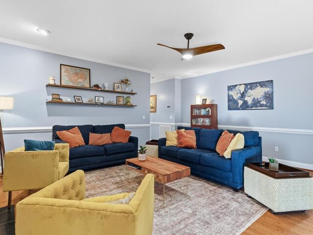 Photo of 1021 Kensington Lake Drive