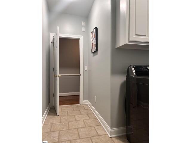 Photo of 1021 Kensington Lake Drive