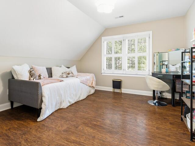 Photo of 1021 Kensington Lake Drive