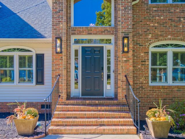 Photo of 1021 Kensington Lake Drive