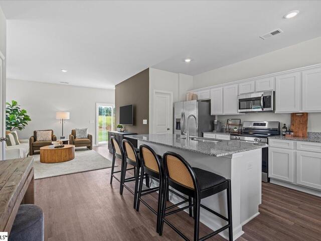 Photo of 406 Speyside Lane