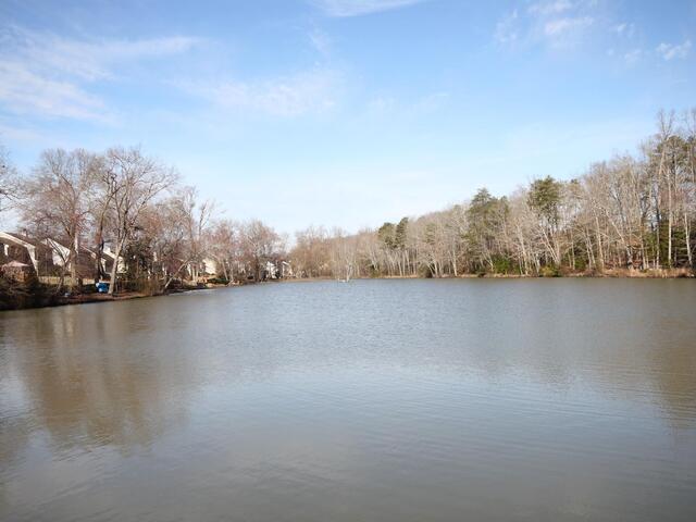 Photo of 616 FAIRVIEW LAKE Way