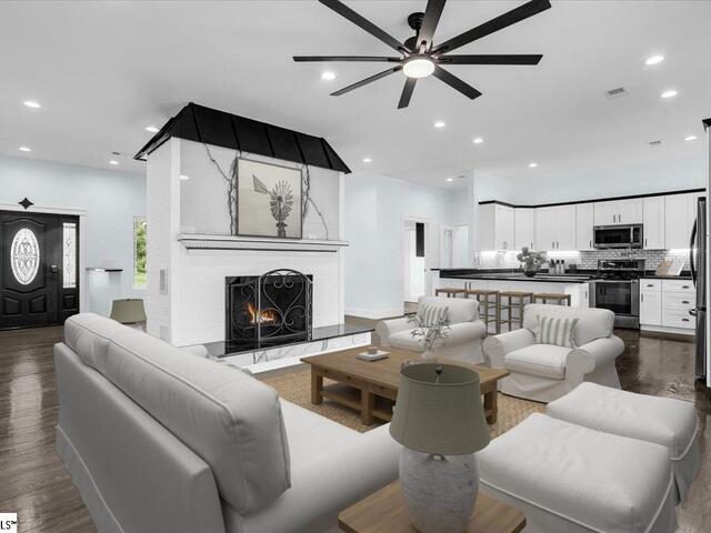 Photo of 305 Waters Road