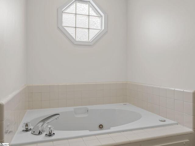 Photo of 214 Ashton Drive