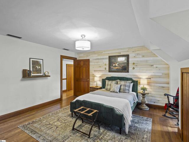 Photo of 15 Lake Circle Drive