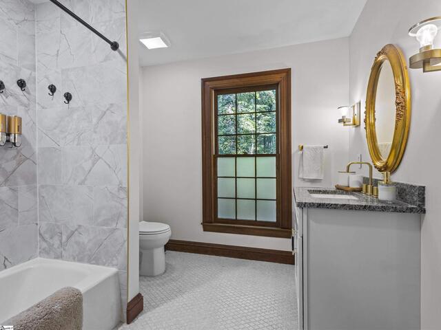 Photo of 15 Lake Circle Drive