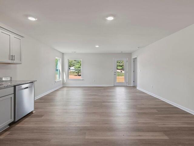 Photo of 509 Whitewater Ridge