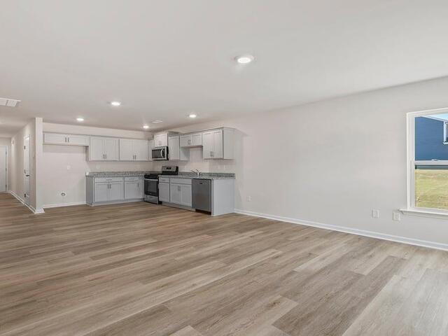 Photo of 509 Whitewater Ridge