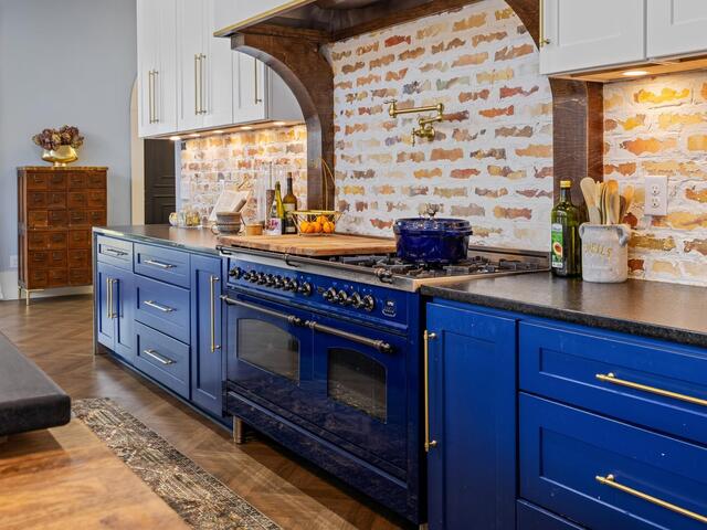 Photo of 126 Clearview Drive Photo of 126 Clearview Drive