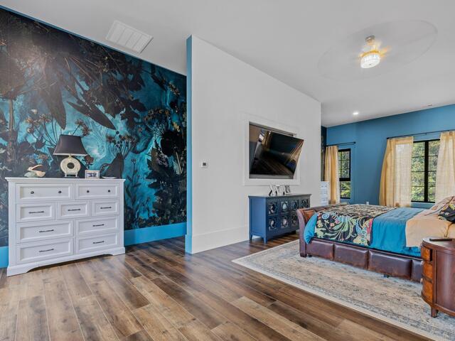 Photo of 126 Clearview Drive Photo of 126 Clearview Drive