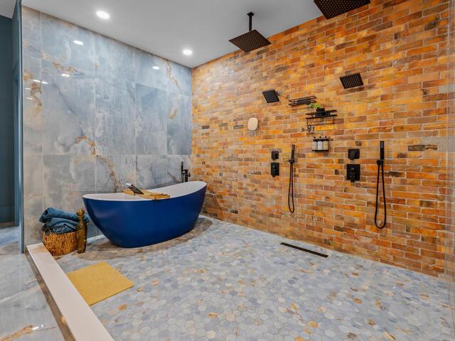 Photo of 126 Clearview Drive Photo of 126 Clearview Drive