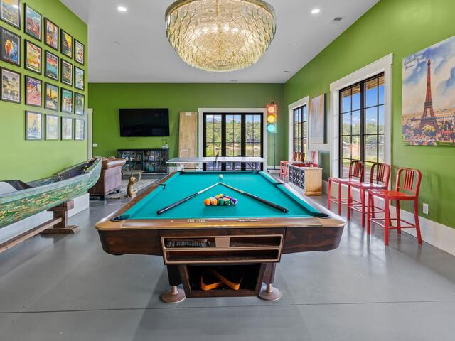 Photo of 126 Clearview Drive Photo of 126 Clearview Drive