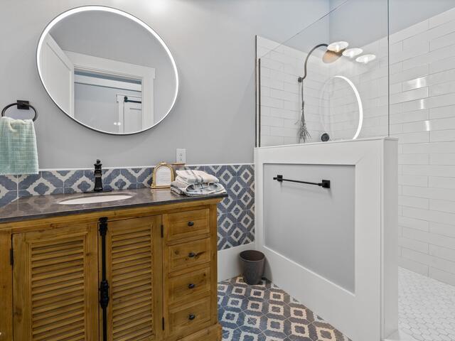 Photo of 126 Clearview Drive Photo of 126 Clearview Drive