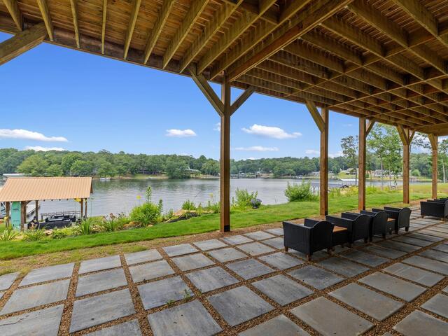 Photo of 126 Clearview Drive Photo of 126 Clearview Drive