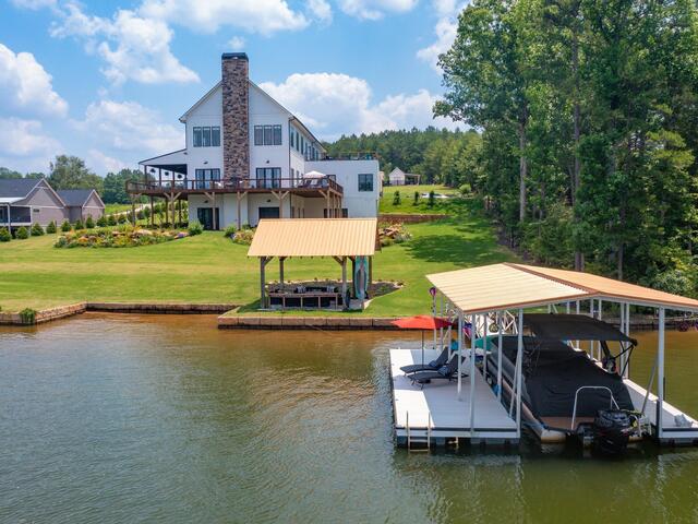 Photo of 126 Clearview Drive Photo of 126 Clearview Drive