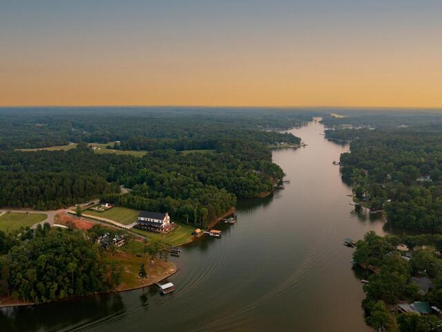 Photo of 126 Clearview Drive Photo of 126 Clearview Drive